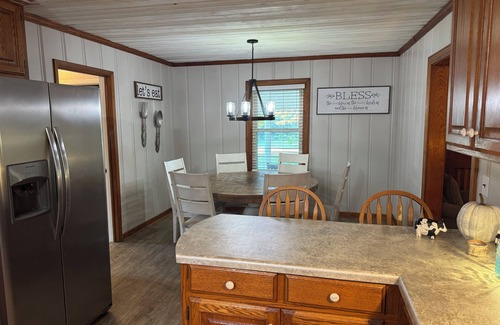 Horton House | Moo Moo Meadows - Great Location - 4 bedrooms - Sleeps 12