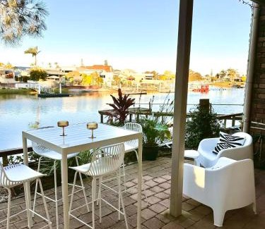 Mooloolaba Villa | Mooloolaba Coastal Canal Villa