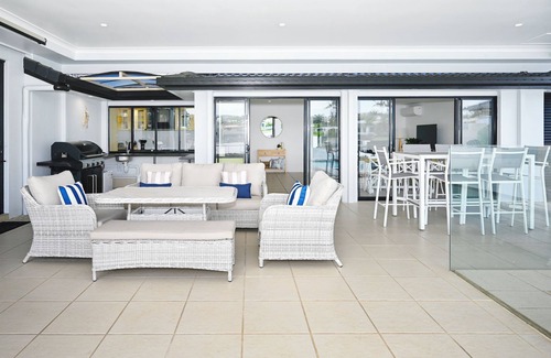 Mooloolaba House | Mooloolaba Waterfront Luxury