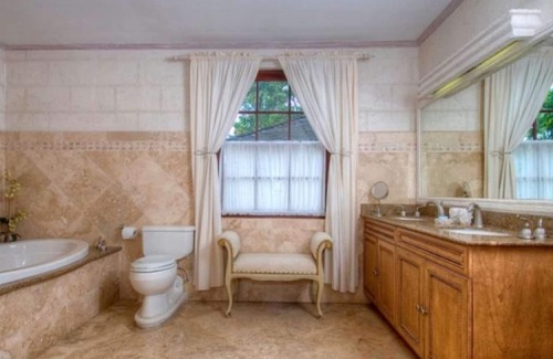 Weston House | Moon Reach Luxury house