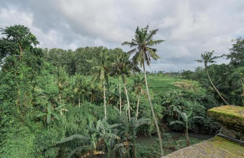 Penatih House | Moon Rock Villas