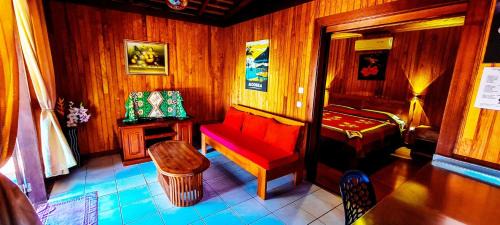 Temae House | MOOREA - The Golden Reef Bungalow Moorea