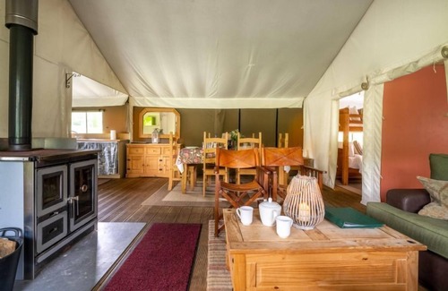 Exton Cabin | Moorhen at Exton Park, Rutland - Dog friendly