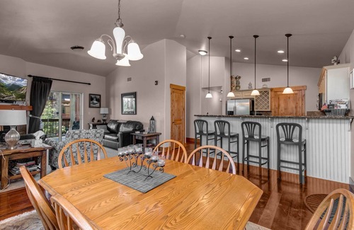 Bear Hollow Village Condo | Moose Mgmt at Bear Hollow 4403 Top Floor-Pool-Hot Tub-Free Shuttle-Clubhouse