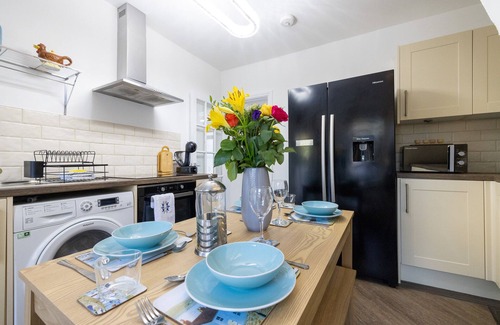 Slyne Cottage | Morecambe Bay Cottage- Hot Tub/jacuzzi/sauna