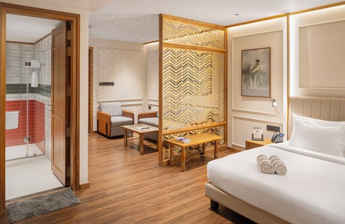 Krishnagiri Hotel | Morickap Lord's 83, Trademark Collection by Wyndham