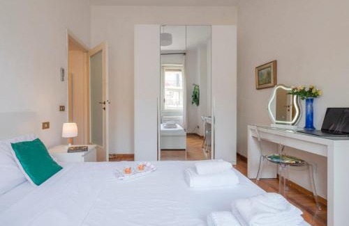 Porta Volta Apartment | Moscova dream - Bright and Quiet 5th Floor Apartment