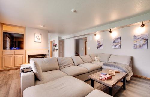 Moses Lake House | Moses Lake Vacation Rental with Hot Tub and Game Room