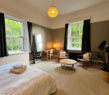 Liverpool House | Mossley Hill Retreat