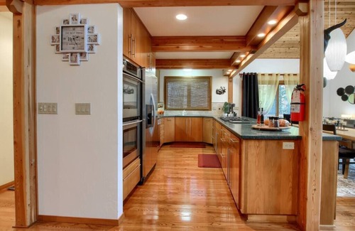 Yosemite National Park Cabin | ★ Most Lux A-Frame Panoramic View Yosemite West Cabin - NEW AC and EV Charger ★