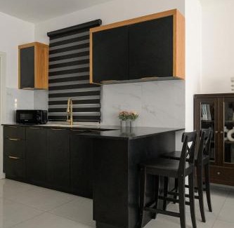 Kiryat Ata Apartment | Most perfect 4-BDR with jacuzzi BY MadrigalRentals