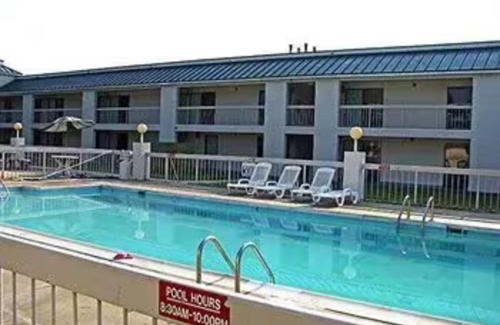 Ashland Hotel | Motel 6-Ashland, VA