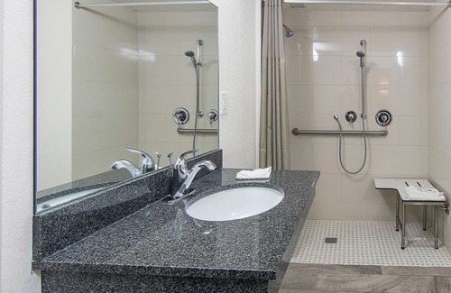 Eagan Park Hotel | Motel 6 Atlanta, GA - Atlanta Airport