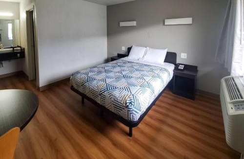 Bellmead Hotel | Motel 6-Bellmead, TX - Waco