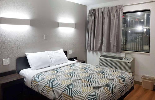 Bellmead Hotel | Motel 6 Bellmead, TX - Waco