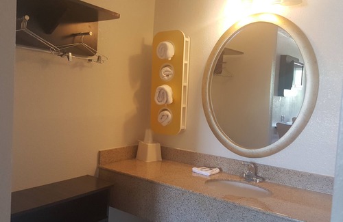 Columbus Hotel | Motel 6 Columbus, OH - OSU