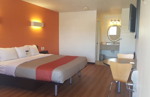 Columbus Hotel | Motel 6 Columbus, OH - OSU