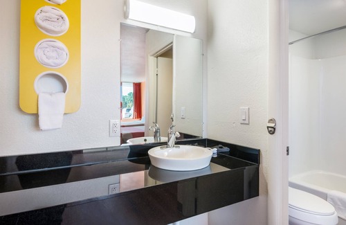 Icard Hotel | Motel 6 Connellys Springs, NC