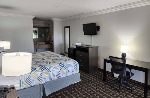 Crowley Hotel | Motel 6 Crowley, LA