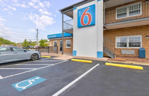 Falls Church Hotel | Motel 6-Falls Church, VA - Arlington Boulevard