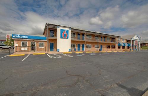 Falls Church Hotel | Motel 6-Falls Church, VA - Arlington Boulevard