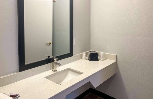 Hurricane Hotel | Motel 6 Hurricane, WV