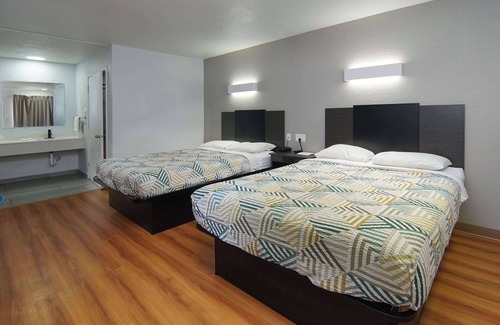 Red Oak Hotel | Motel 6 Red Oak, TX - Dallas