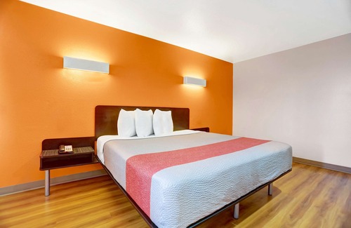 Truth or Consequences Hotel | Motel 6 Truth Or Consequences, NM