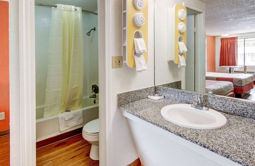 Union City Hotel | Motel 6 Union City, GA - Atlanta Airport