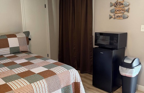 Gilbertsville Hotel | Motel at KY Lake. Reel & Relax