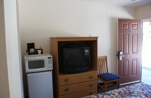 Apple Hill Hotel | Mother Lode Motel