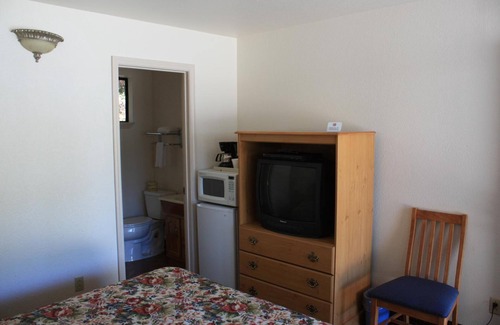 Apple Hill Hotel | Mother Lode Motel