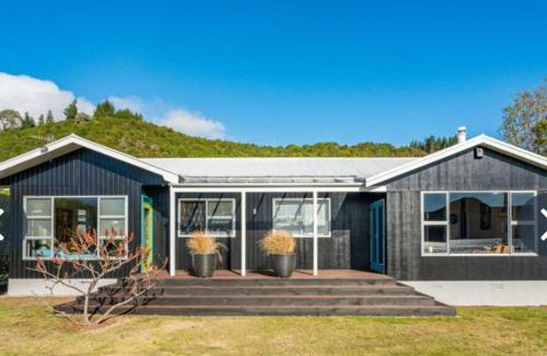 Motuoapa House | Motuoapa Lakeside Retreat