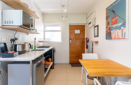 Mouille Point Apartment | Mouille Point Places