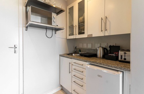 Mouille Point Apartment | Mouille Point Places