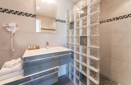 Le Gua Hotel | Moulin de Chalons
