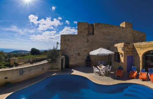 Qala House | Mounsey 2 - 4 bedrooms and a private pool with picturesque view Nadur Qala Gozo