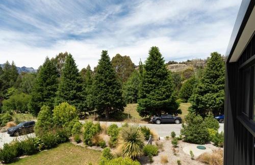 Mount Creighton Apartment | Mount Creighton Escapes Limited