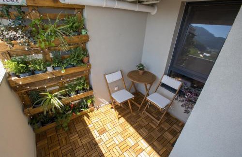 Brasov Apartment | Mountain and City View with Underground Parking