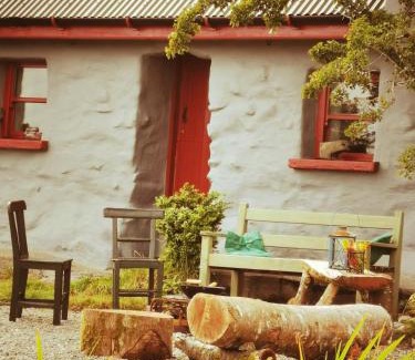 Cornamona House | Mountain Cottage with Barn Sauna, Clonbur, Galway