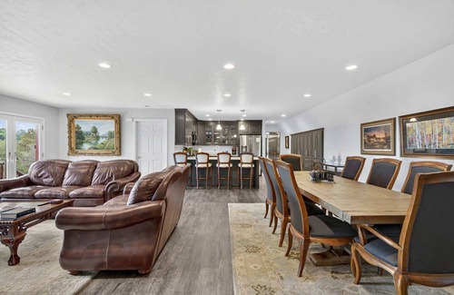 Baker Apartment | Mountain Escape w Private Suite Modern Comforts