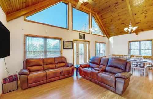 Almond House | Mountain Hideaway