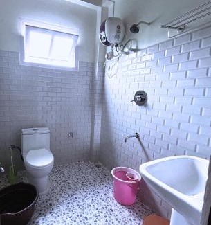 Along House | Mountain Homestay Mechukha