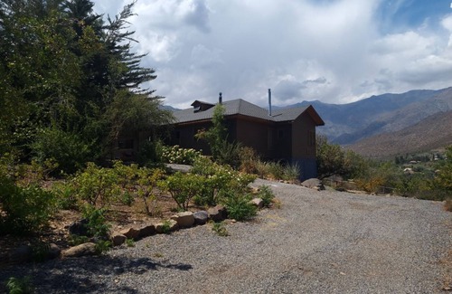 San Esteban House | Mountain House in San Francisco de los Andes, ideal for families.