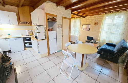 Erce House | Mountain house with stunning views of the peaks.