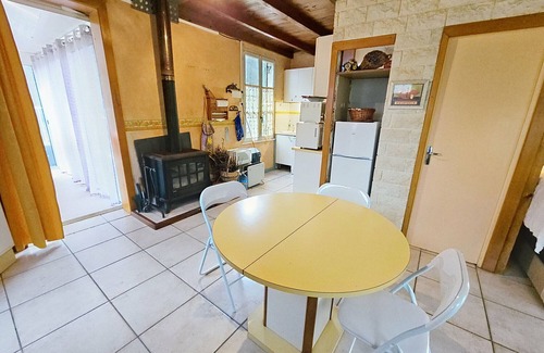 Erce House | Mountain house with stunning views of the peaks.