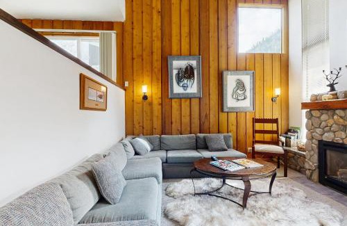 Ketchum Apartment | Mountain Magic
