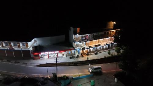 Guptkashi Hotel | Mountain Meadows homestay