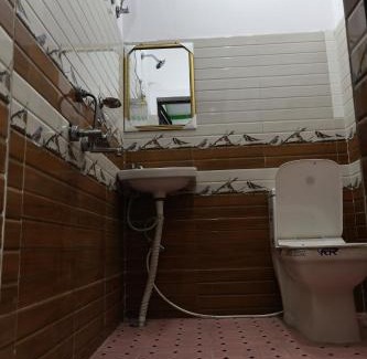Guptkashi Hotel | Mountain Meadows homestay