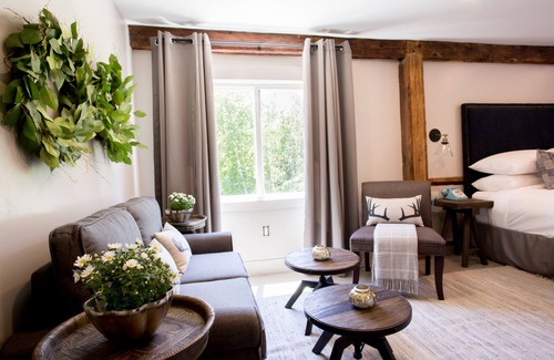 Killington Hotel | Mountain Meadows Lodge